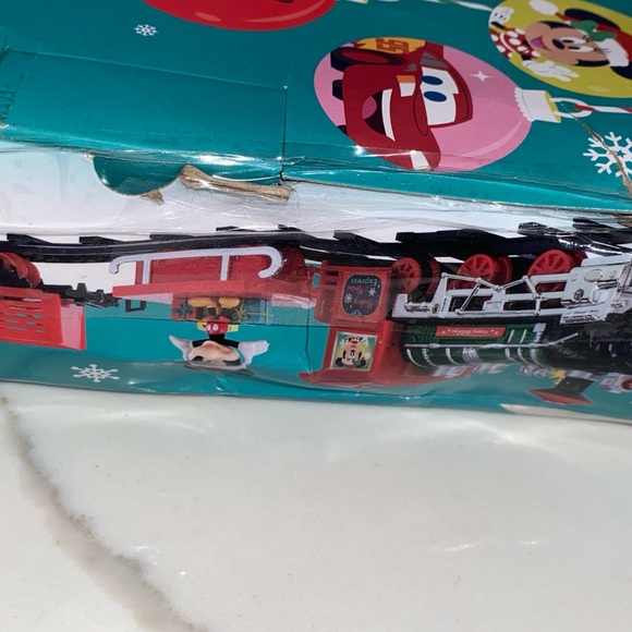 Disney MICKEY MOUSE Holiday Christmas BATTERY Train Set 12 Pieces NEW IN BOX - Picture 8 of 11